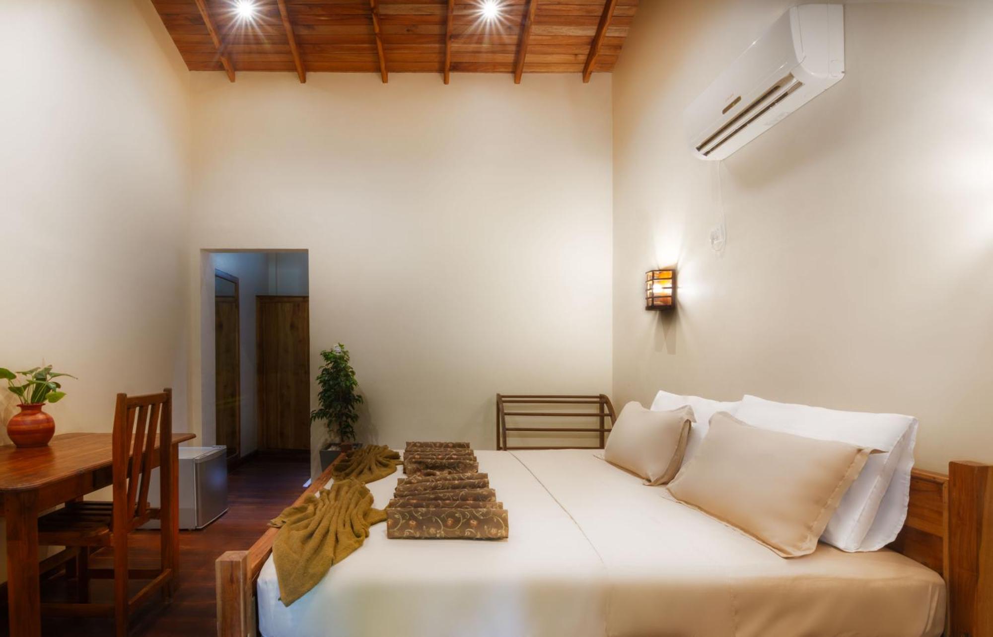 Hotel Arugambay Coco Bay Arugam Bay Habitación foto
